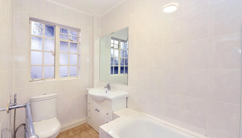 Strathmore Court, Park Road, London